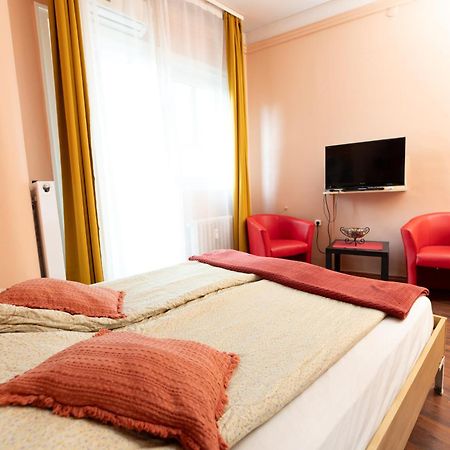 Апартаменты Danube Dwelling Asboth 19-2 Будапешт Экстерьер фото